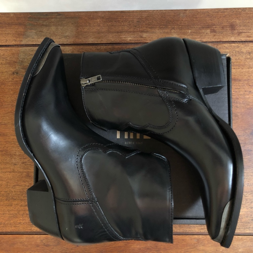 Frye Western Short Boot - Picture 2 of 8